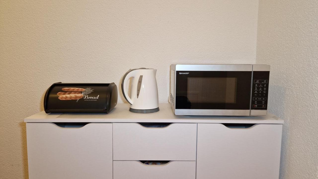 In Rijeka, Free Parking And Large Terrace, 15min Drive From The Apartment Rijeka